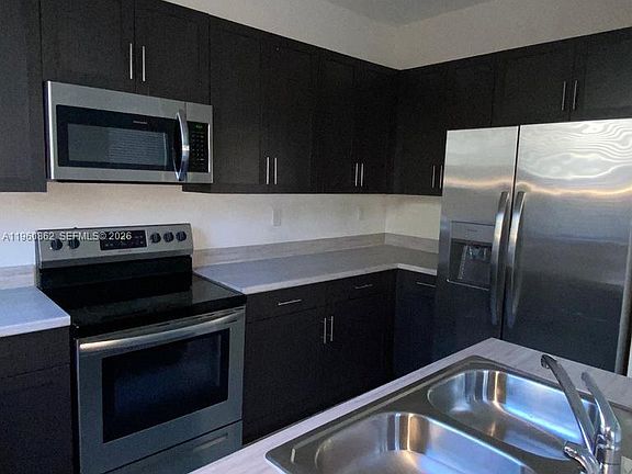 3rd image of 13389 SW 287th Ter