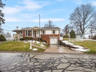 891 Rita Dr, Pittsburgh, PA, 15221