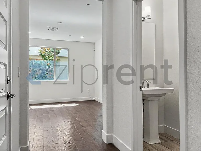 10568 Trill Way — Photo 7