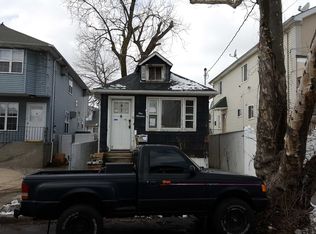 119 Baden Pl, Staten Island, NY 10306