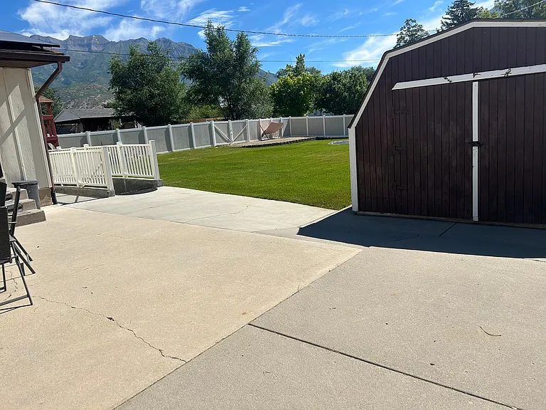 428 N 200 E — Photo 18
