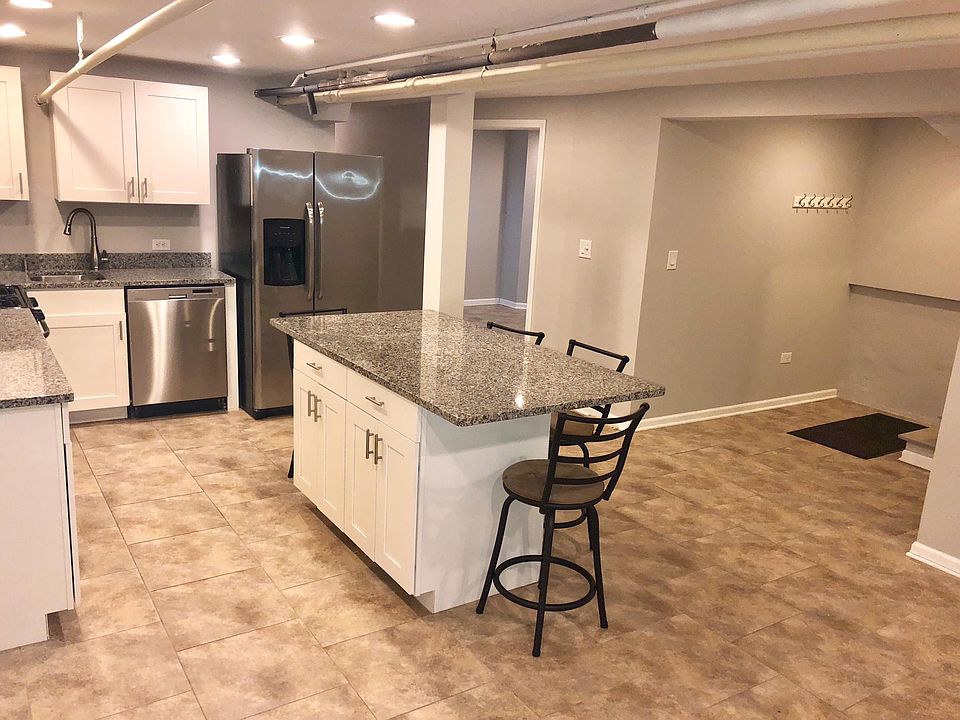 1st image of 5135 W Cullom Ave #G