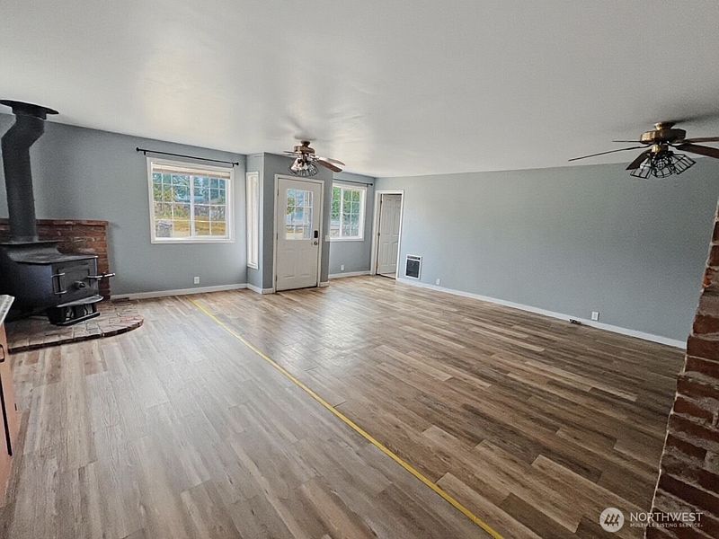 3rd image of 514 Main Street