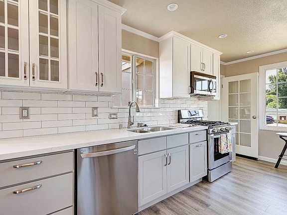 3rd image of 108 Arroyo Dr