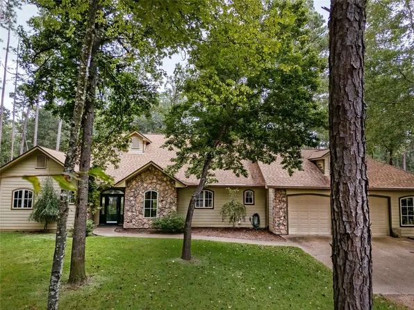 185 Bent Horseshoe Ln, Holly Lake Ranch, TX 75765