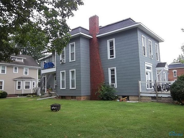 2nd image of 316 Clinton St