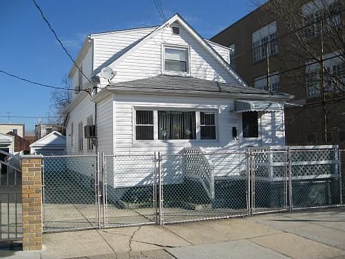 1st image of 1461 E 91st St