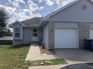 514 N Grove St, Kearney, MO 64060