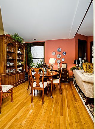 3rd image of 4533 N Greenview Ave #3N