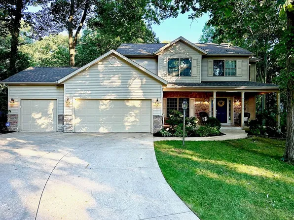 22152 White Spruce Ct, South Bend, IN 46628