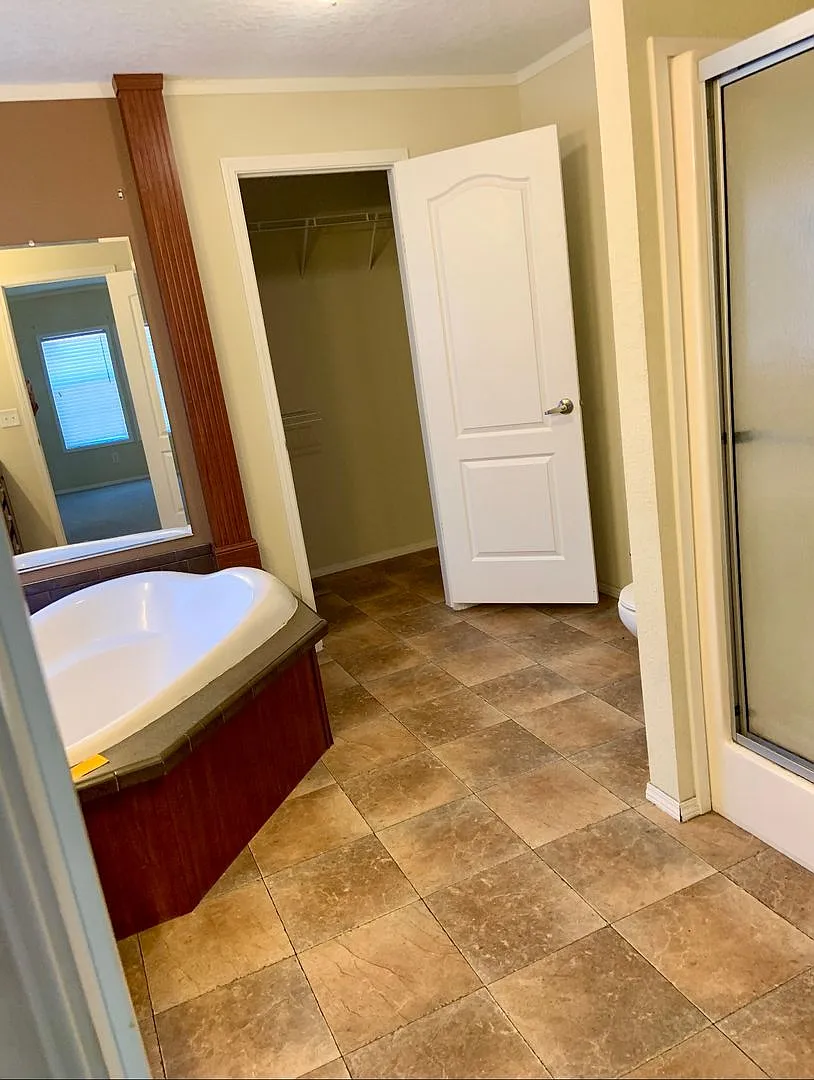 4 bed/2 bath mobile home — Photo 3