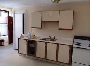 40 Suffolk St APT 4F, Holyoke, MA 01040