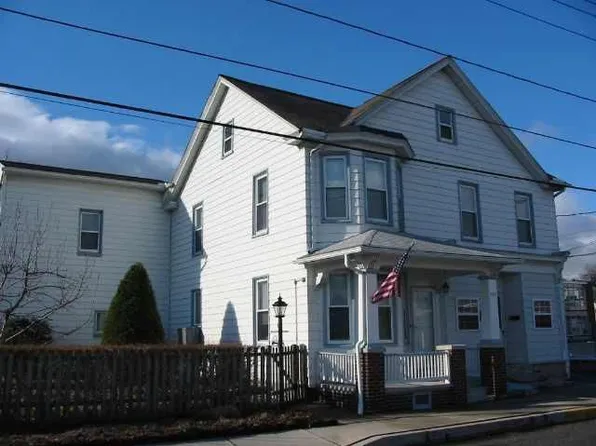 335 S Wood St, Middletown, PA 17057