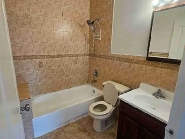 289 Arlington Avenue image 9 of 13