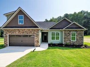 615 Spearman Rd, Pelzer, SC 29669