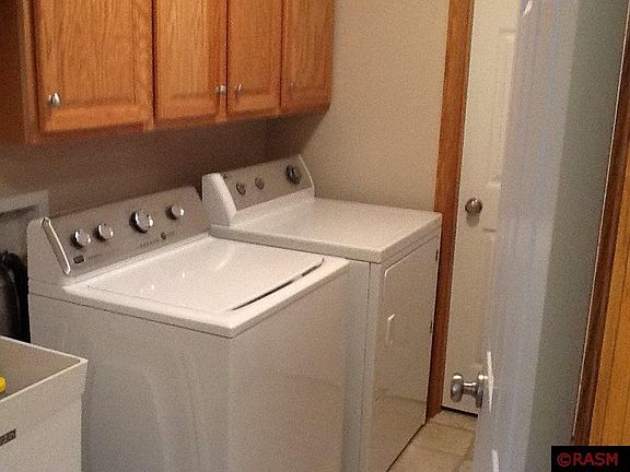 5th image of 306 10th Ave SE