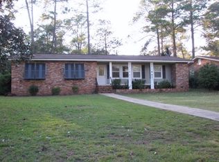 1906 W Lakeridge Dr, Albany, GA 31707