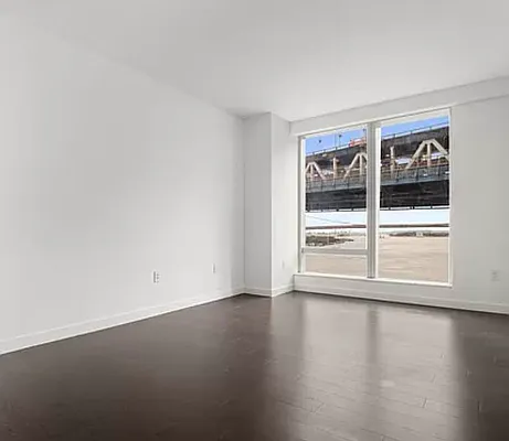 Rented by Advantage Realty of Forest Hills Inc | media 30