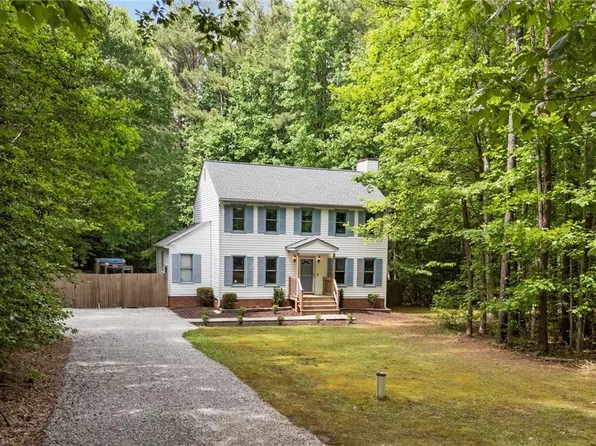 3138 Pineview Dr, Powhatan, VA 23139