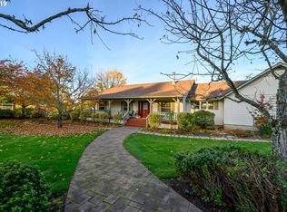 9779 SE Hillview Dr, Amity, OR 97101