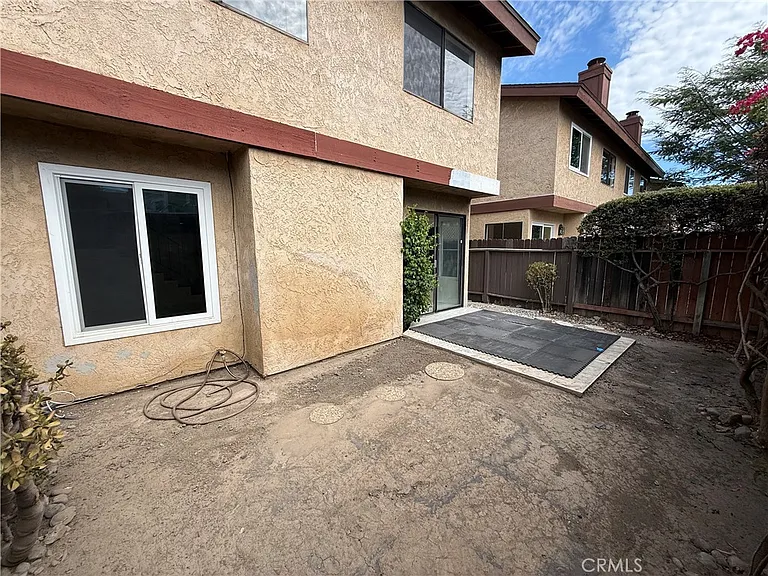 860 N Glassell St — Photo 17