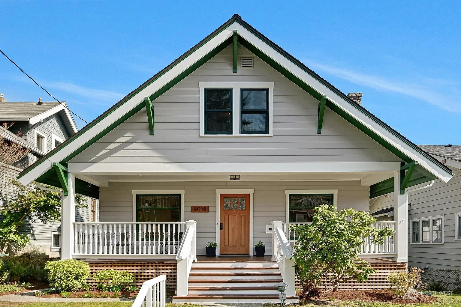 4016 1st Avenue NE photo 1