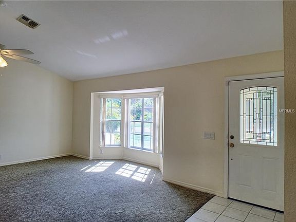 4th image of 22122 Oneida Ave