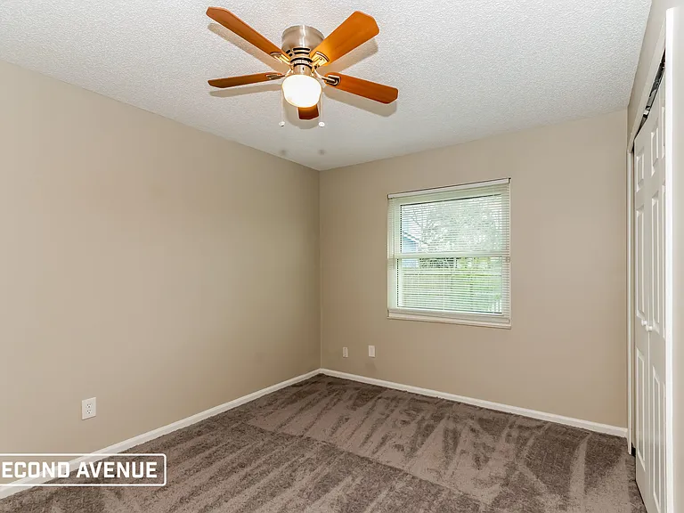 8236 Hot Springs Dr N — Photo 15