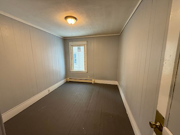 4th image of 11 Holman Ave #1