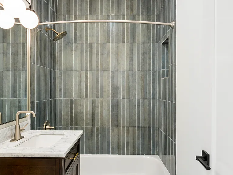 848 W George St #3 — Photo 16