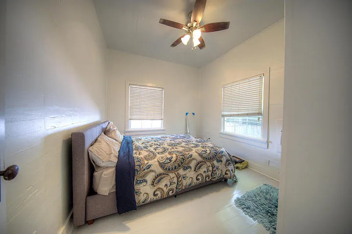 742 Windsor Ln #1 — Photo 7