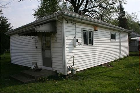 2nd image of 2211 Schuyler Ave