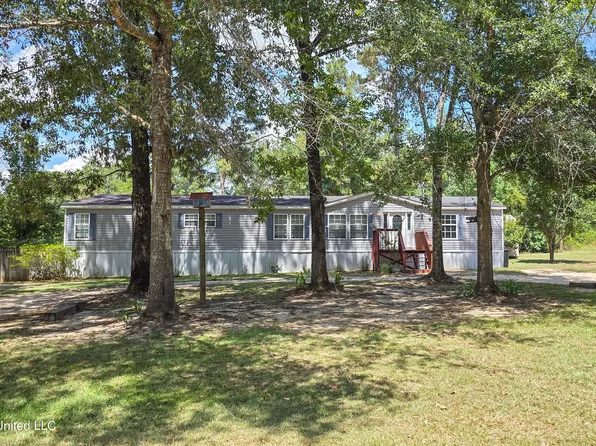 143 Butler Ln, Lucedale, MS 39452