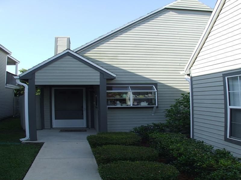 1st image of 344 Village Dr