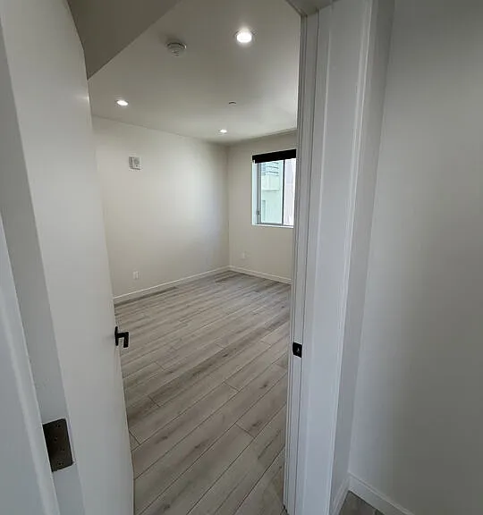 124 S Croft Ave #303 — Photo 17