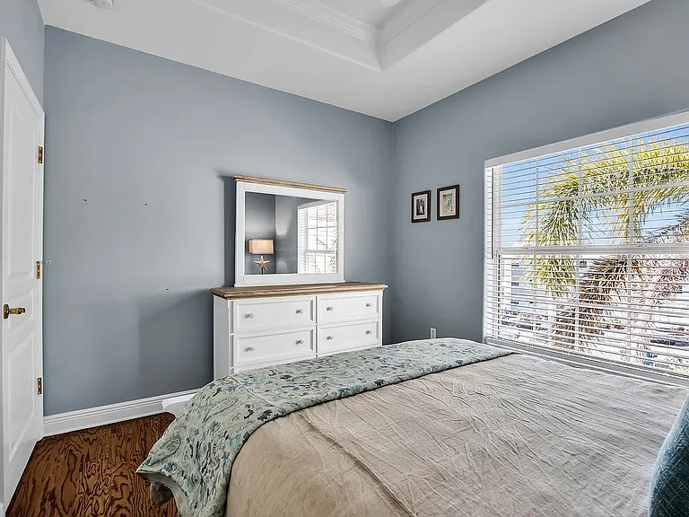 9203 Midnight Pass Rd — Photo 31