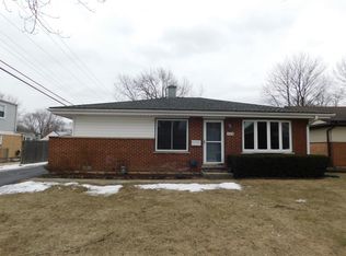 335 Wheeling Ave, Wheeling, IL 60090