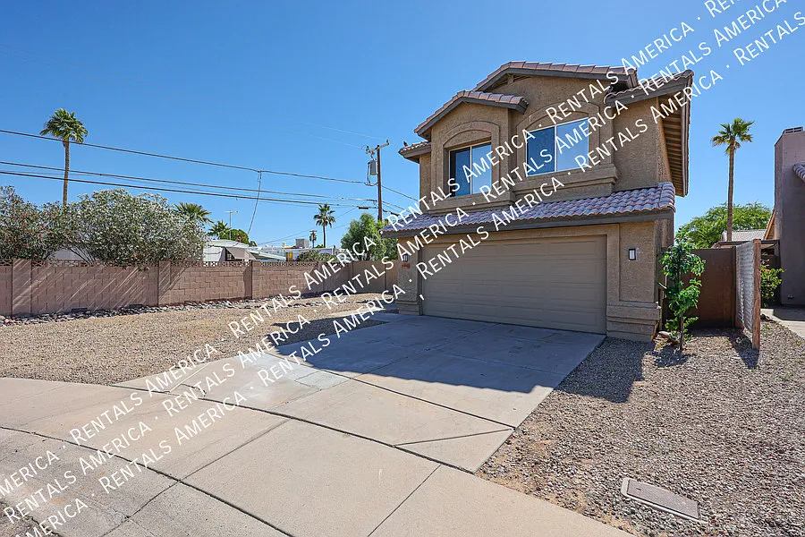 15847 N 32nd Pl