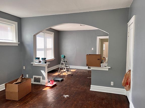 2nd image of 3417 Klocke St