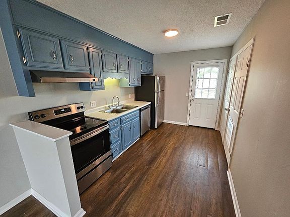 3rd image of 230 Lanier Dr #287