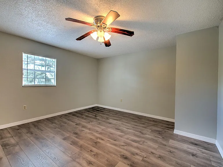 3514 Sarah St — Photo 13