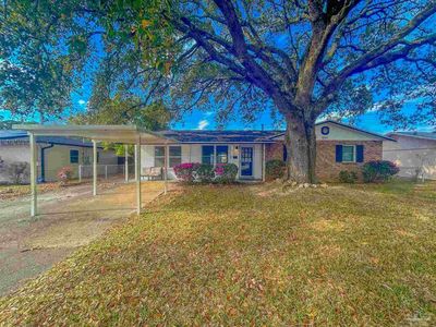 6511 E Shore Dr, Pensacola, FL, 32505