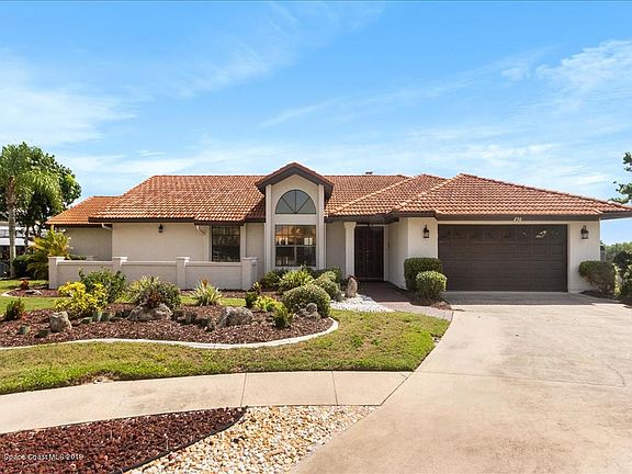 2nd image of 250 Malaga Ct