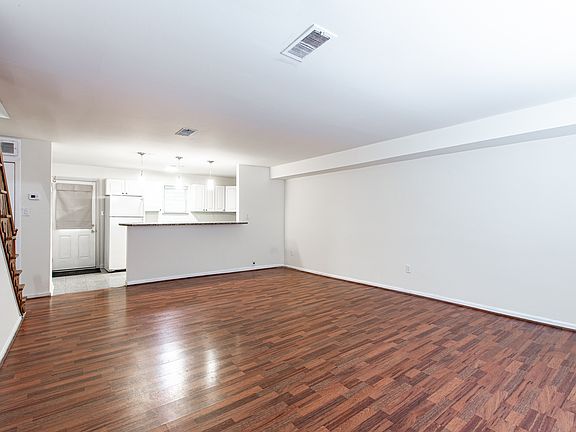 3rd image of 430 N Patrick St #2