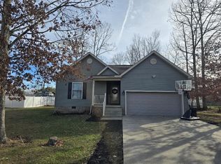 220 Brookridge Dr, Shady Spring, WV 25918