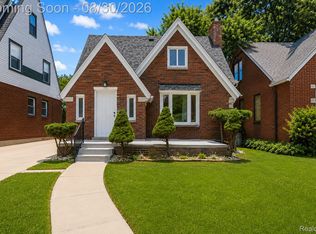 13641 Cloverlawn St, Detroit, MI 48238