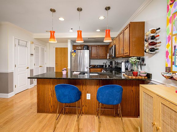 4th image of 70 Adams St APT 5F