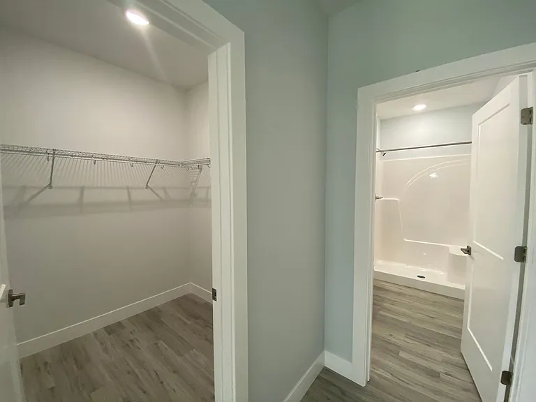 132 E University Ave — Photo 18
