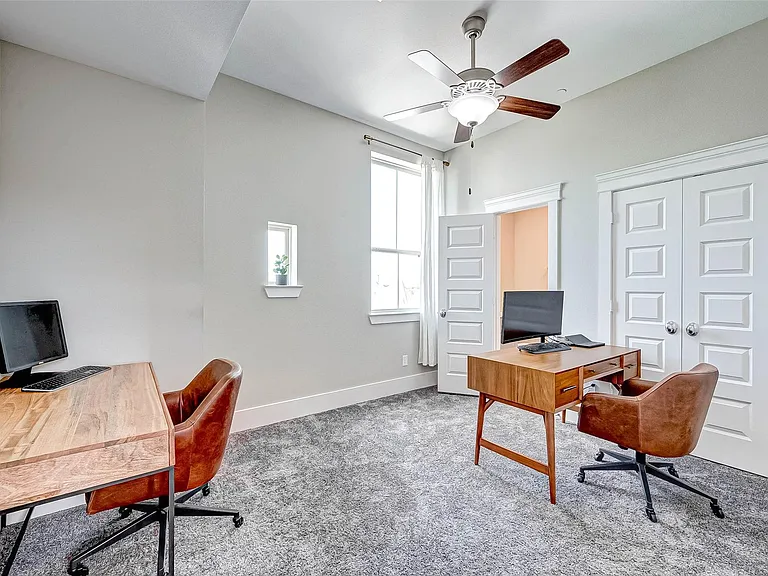 715 Algona Ave — Photo 35