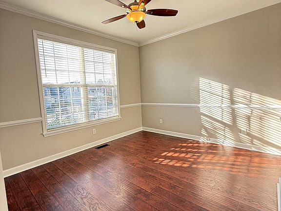 4th image of 161 Mason Ridge Cir